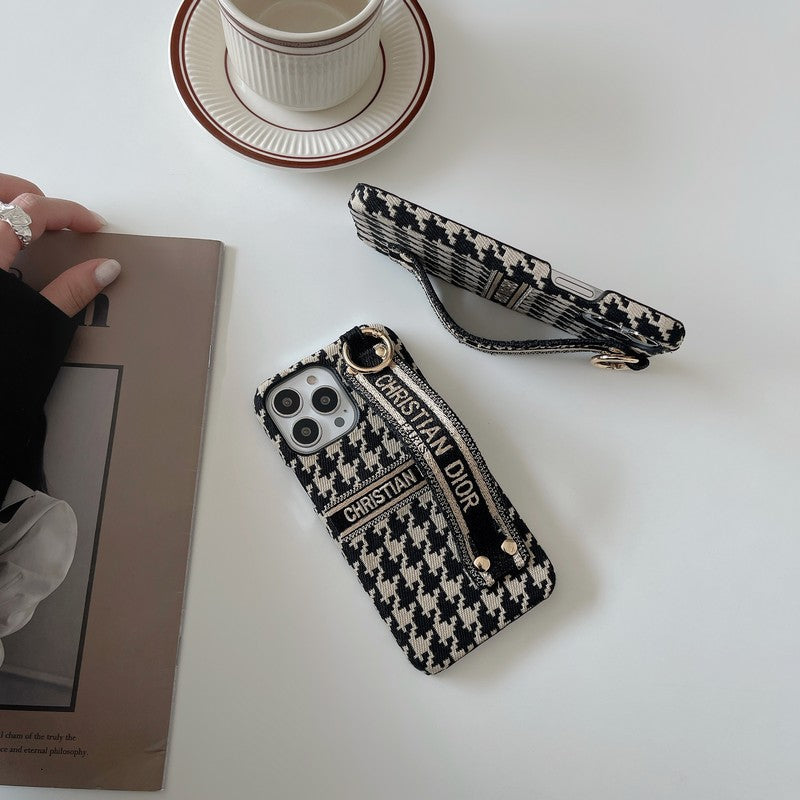 CD Houndstooth Wristband iPhone Case - 图片 8