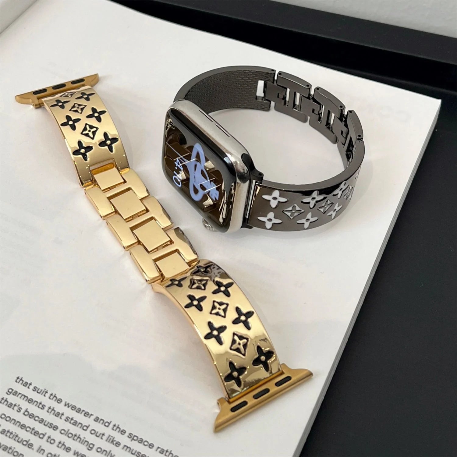 EMBOSSED METAL APPLE WATCH STRAP - 图片 10