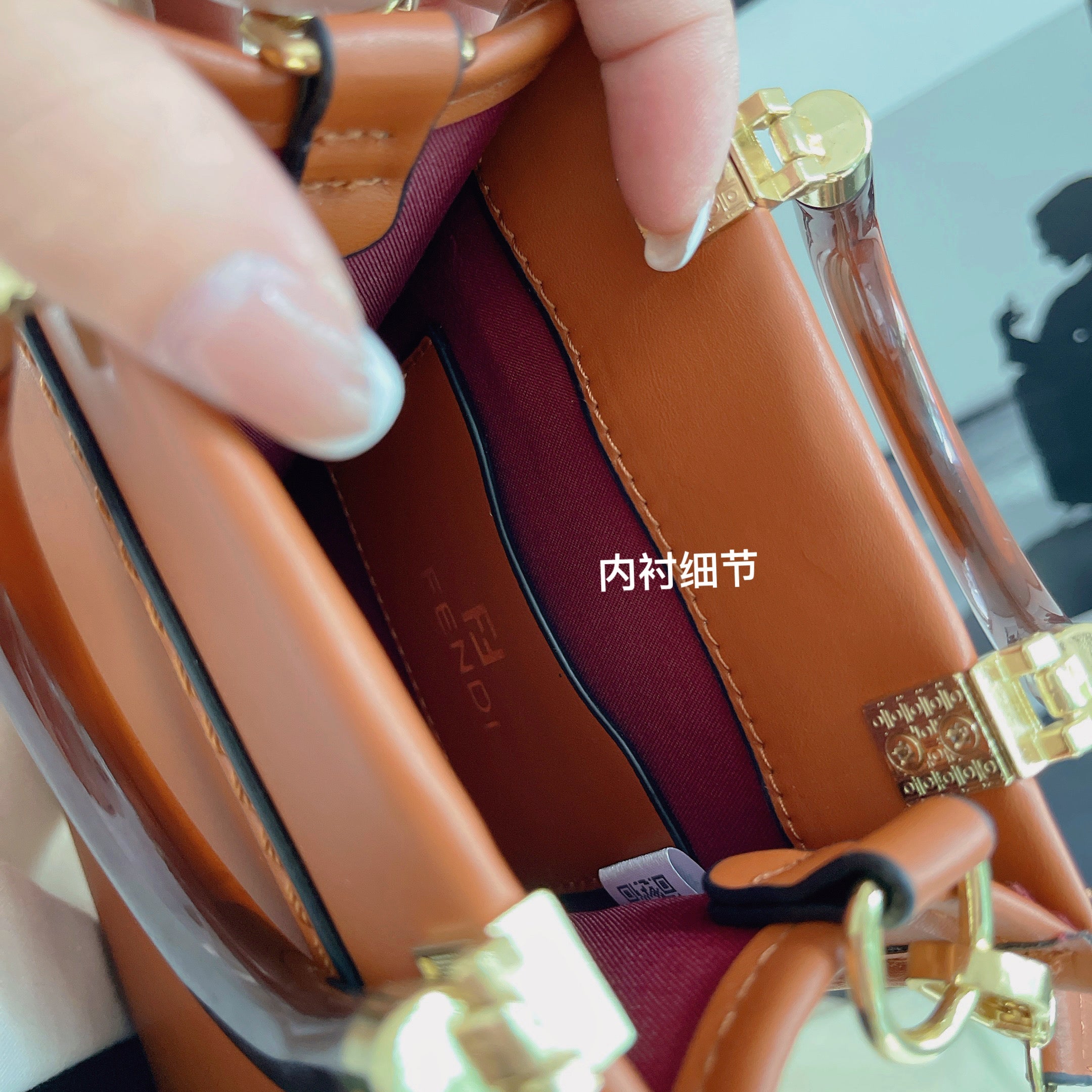 Classic Tote Bag With Crossbody Strap - 图片 13