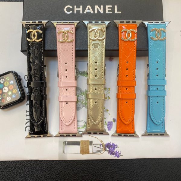 Glossy Leather Apple Watch Strap Luxury Metal Logo - 图片 19