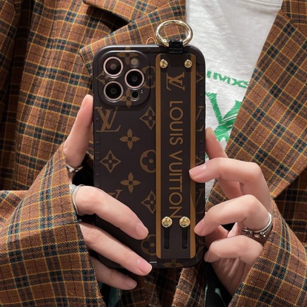 Lou Brown Wristband iPhone Case - 图片 3