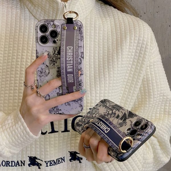 CD Vintage Wristband iPhone Case - 图片 3