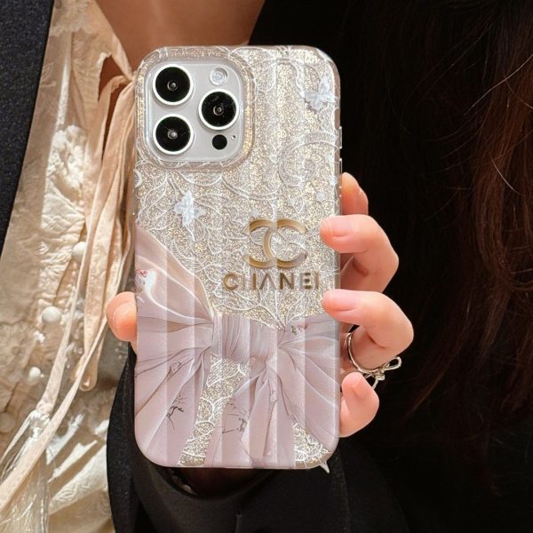 Chic Elegance: Luxury Pearl-Embellished iPhone Case - 图片 2