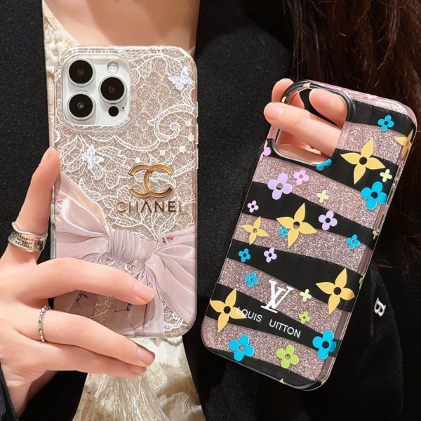 Chic Elegance: Luxury Pearl-Embellished iPhone Case - 图片 4