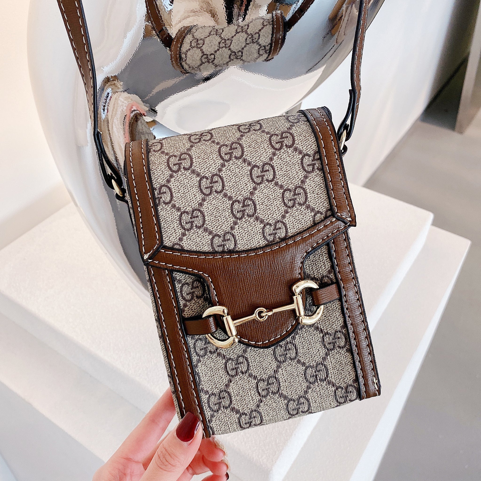 Crossbody Leather Bag - 图片 2