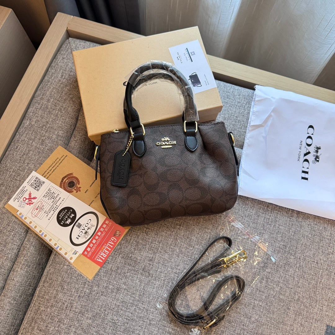 Crafted to Perfection: Leather Hand Bag with a Luxe Touch - 图片 3