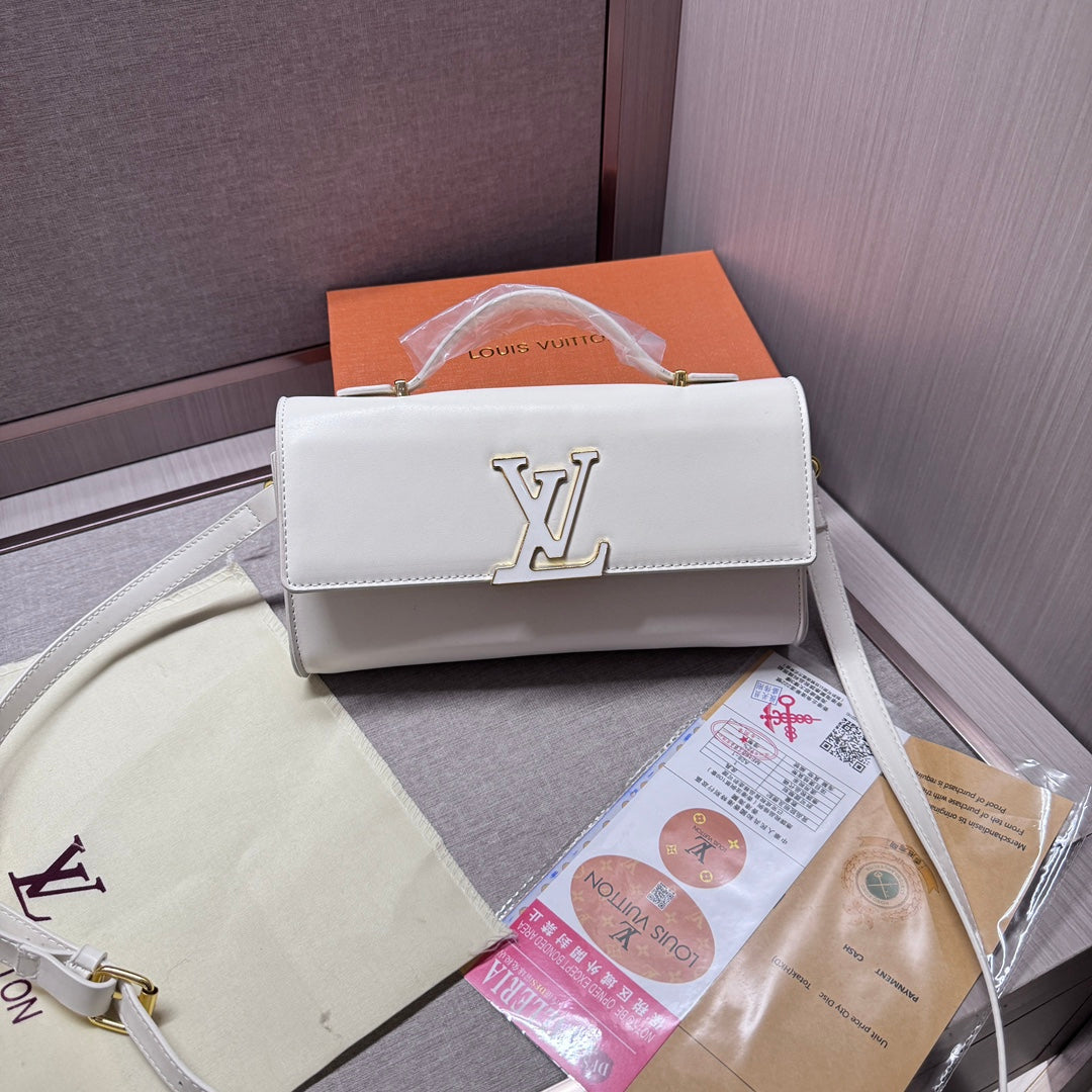 Sophisticated Leather Hand bag: Where Luxury Meets Style - 图片 2