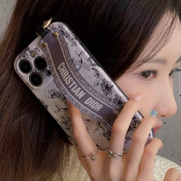 CD Vintage Wristband iPhone Case - 图片 5