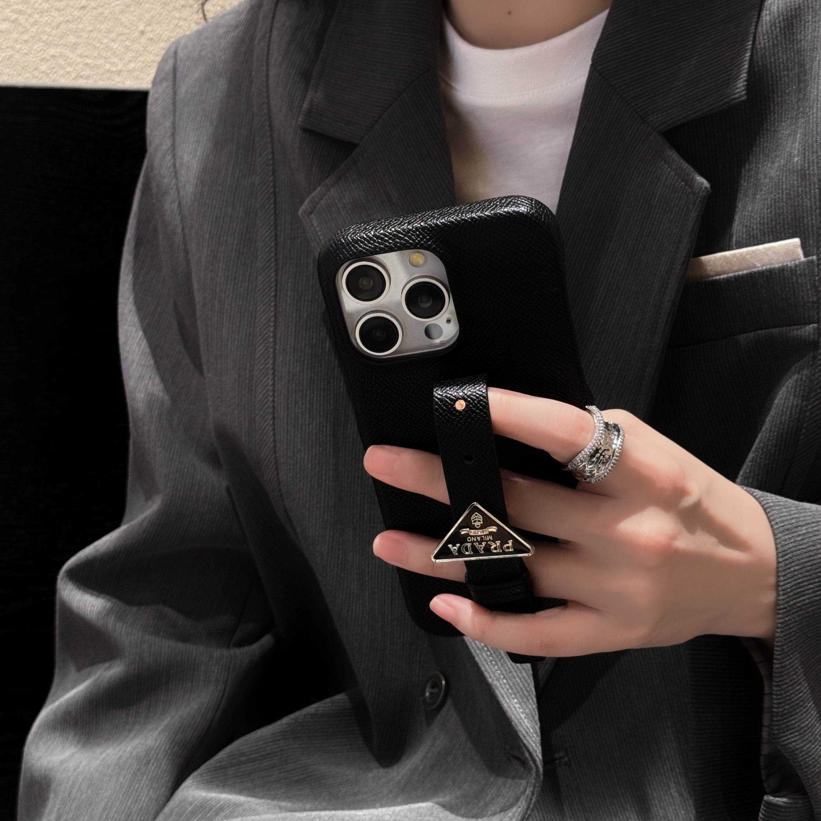 Pra Leather Handle iPhone Case - 图片 5