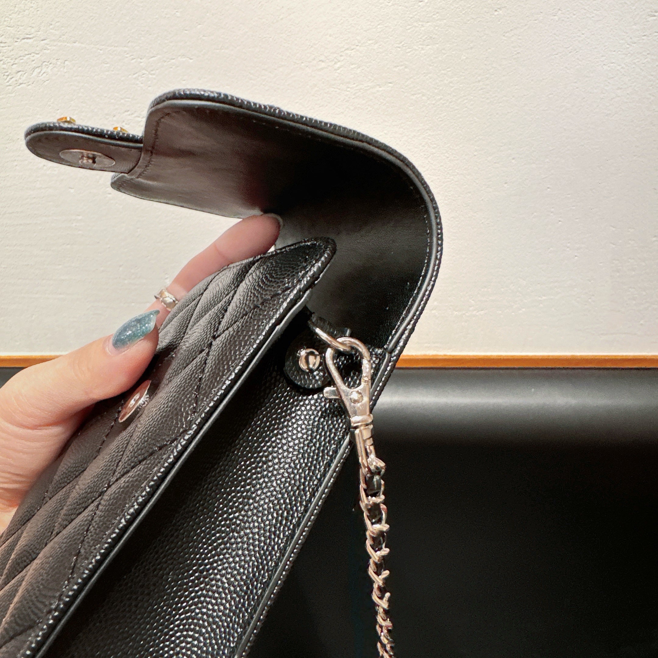 Crossbody Leather Phone Bag - 图片 13