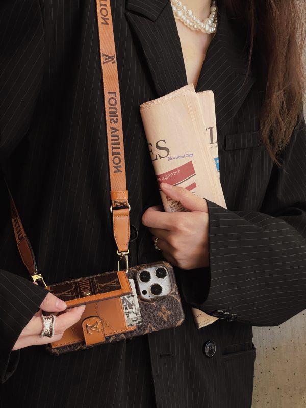 Lou Card Holder Chain iPhone Case - 图片 11