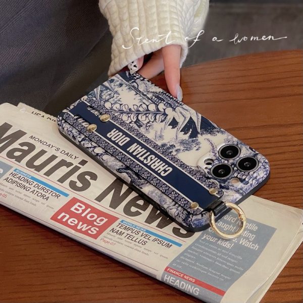 CD Vintage Wristband iPhone Case - 图片 9