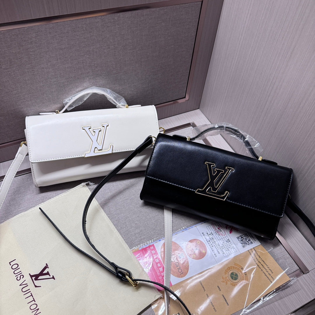 Sophisticated Leather Hand bag: Where Luxury Meets Style - 图片 3