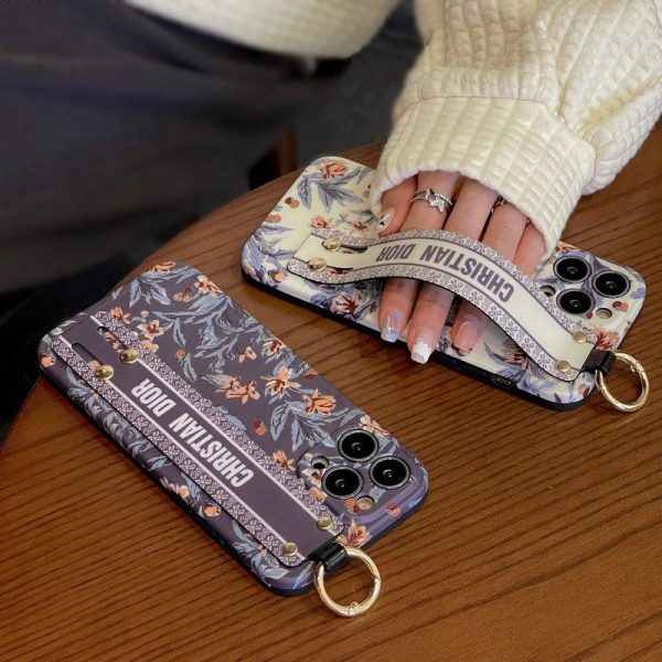 CD Purple & White Wristband iPhone Case - 图片 10