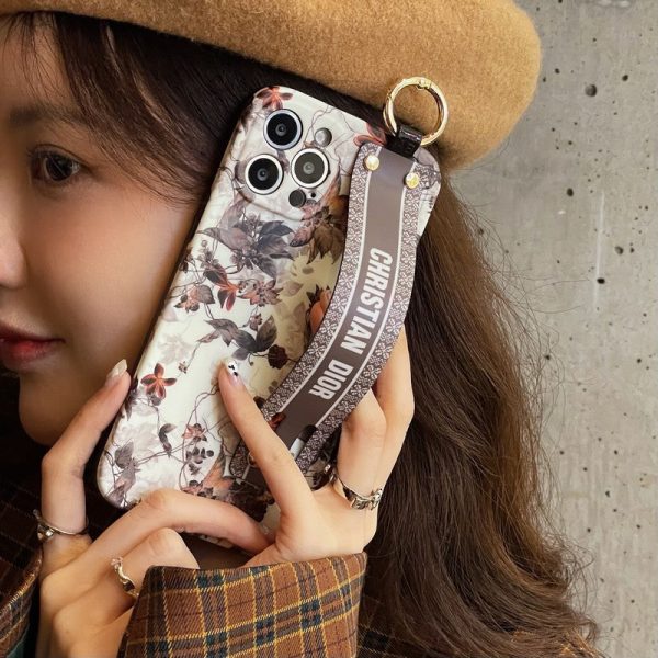 CD Maple Leaf Wristband iPhone Case - 图片 6