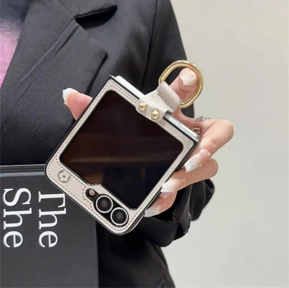 "Samsung Z Flip series leather folding anti-fall mobile phone case, with finger ring buckle design" - 图片 12