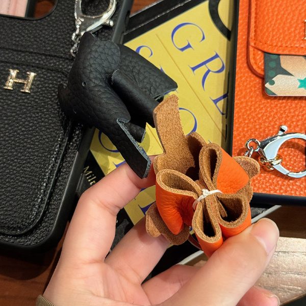 H Card Holder Leather Pendant iPhone Case - 图片 9