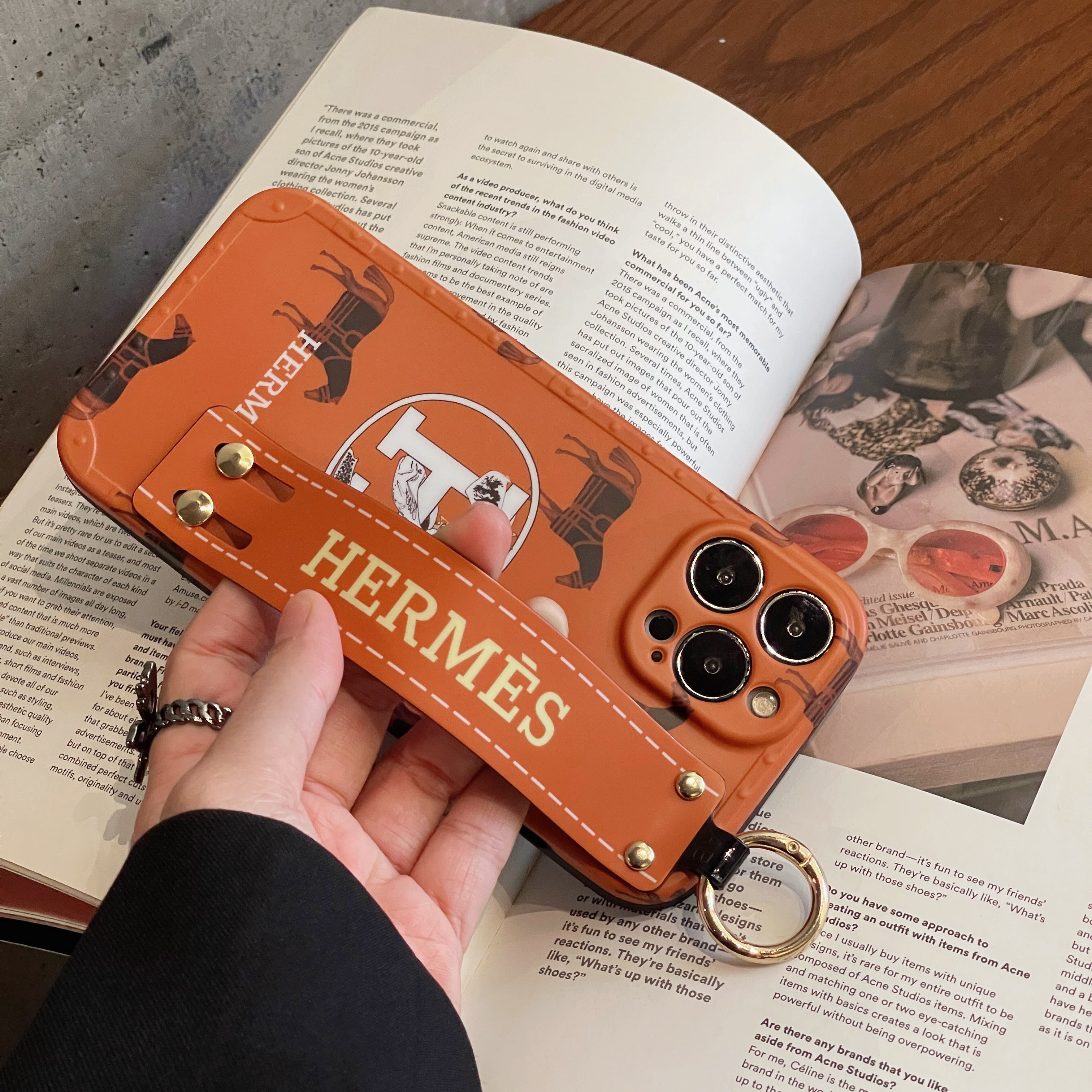 H Wristband iPhone Case - 图片 7