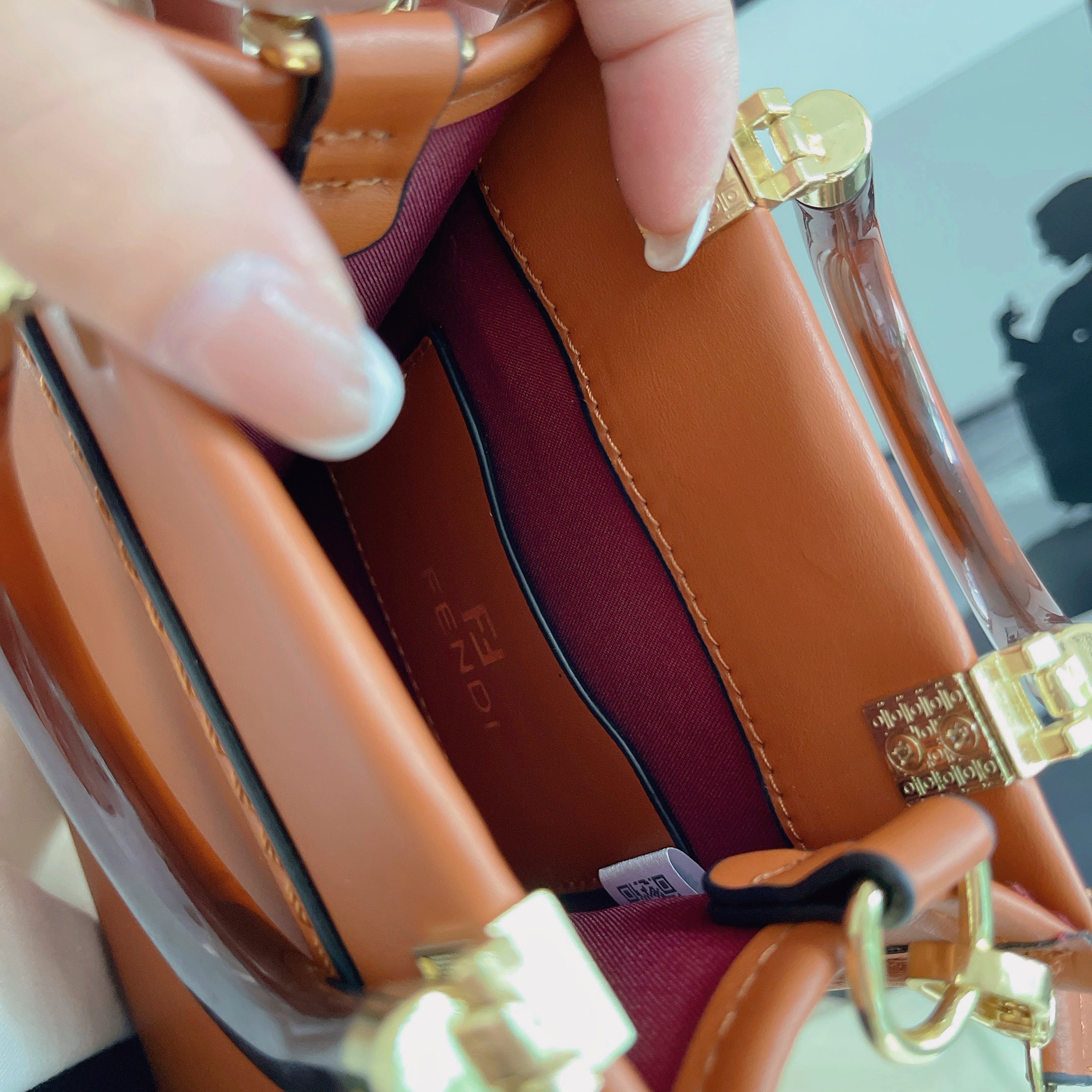 Classic Tote Bag With Crossbody Strap - 图片 7