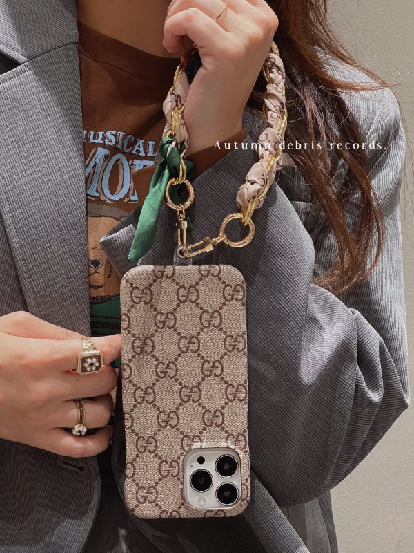 Lou Silk Wristband iPhone Case - 图片 9