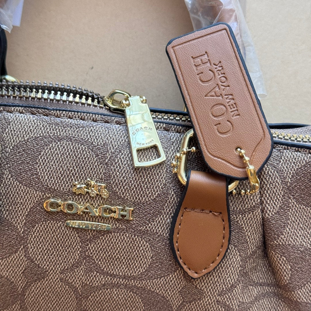 Crafted to Perfection: Leather Hand Bag with a Luxe Touch - 图片 5