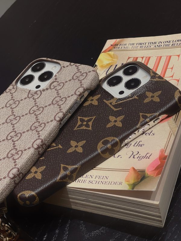 Lou Silk Wristband iPhone Case - 图片 7