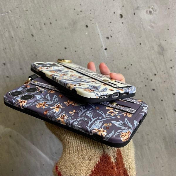CD Purple & White Wristband iPhone Case - 图片 6