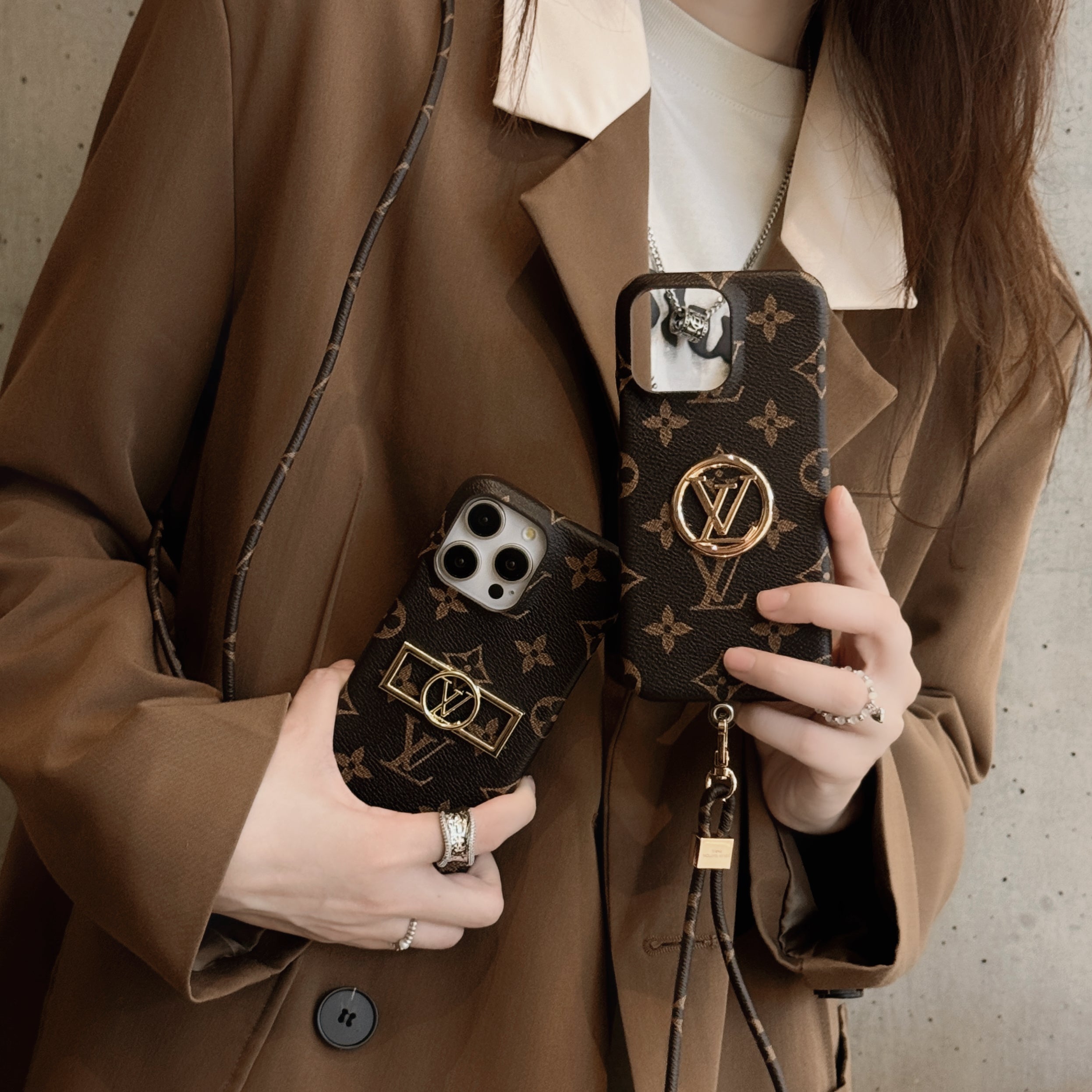 Lou Card Holder Chain iPhone Case - 图片 5