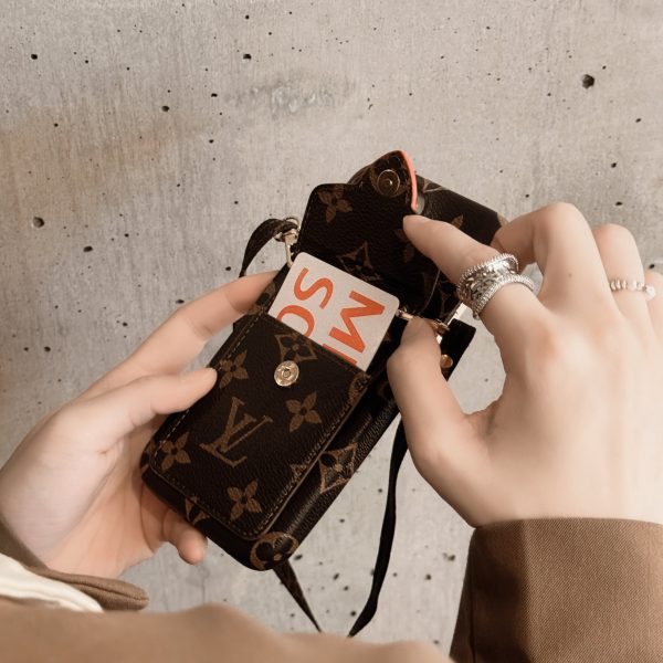 Lou Card Holder Chain iPhone Case - 图片 2