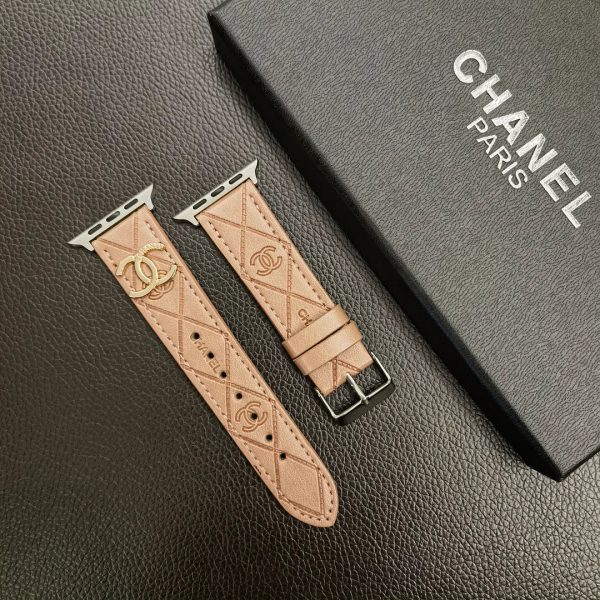 Luxury Gold Monogram 3D Embossed Leather Apple Watch Strap - 图片 4