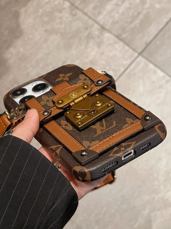 Lou Card Holder Chain iPhone Case - 图片 5