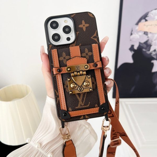 Lou Brown Crossbody Chain iPhone Case - 图片 10