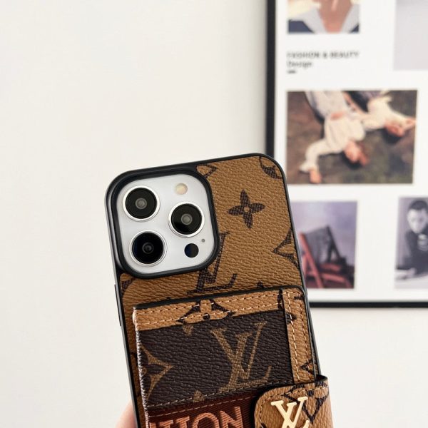 Lou Card Bag Chain Classic Brown iPhone Case - 图片 5