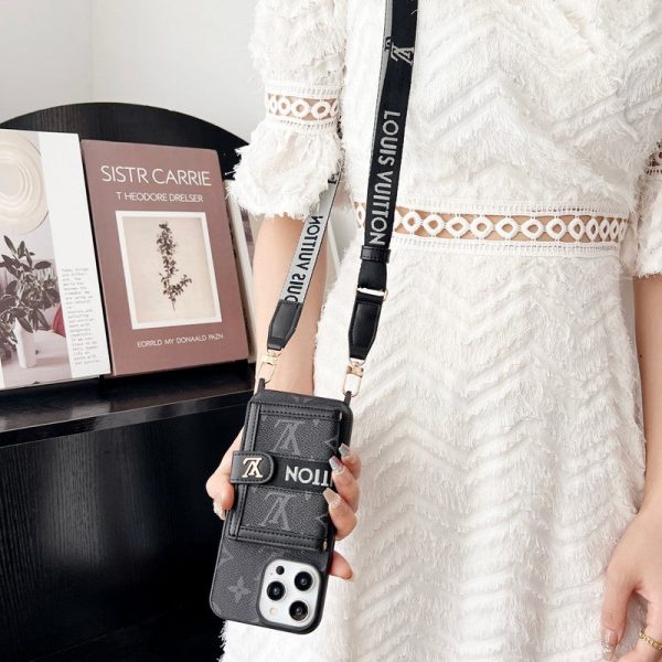 Lou Card Bag Chain Black & White iPhone Case - 图片 6