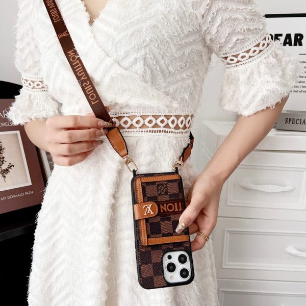 Lou Card Bag Chain Classic Brown iPhone Case - 图片 4