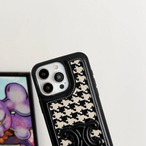 CE Gold Chain Leather iPhone 16 Case - 图片 10