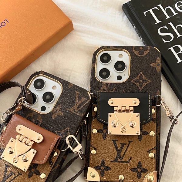 Lou Chain Leather iPhone Case - 图片 13