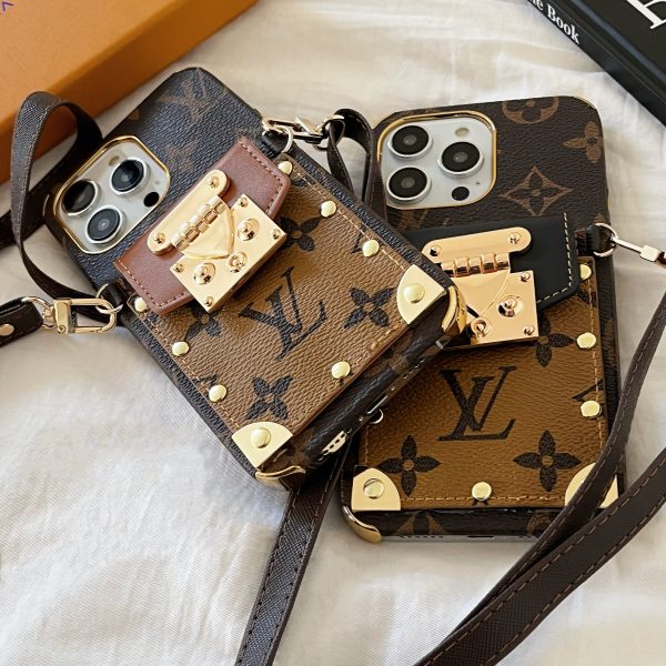 Lou Chain Leather iPhone Case - 图片 8