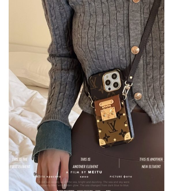 Lou Chain Leather iPhone Case - 图片 3