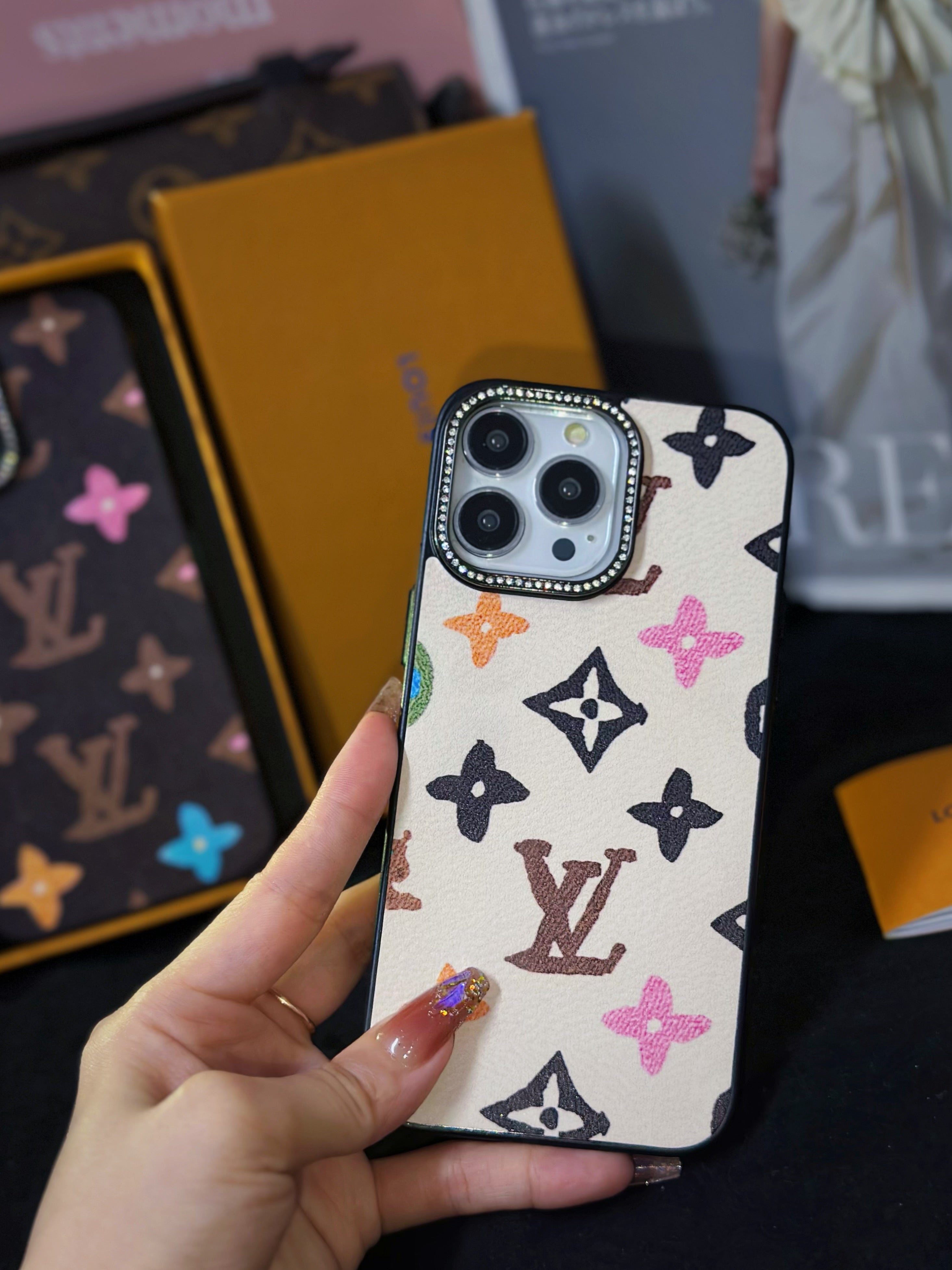 Lou Diamonds iPhone Case - 图片 6
