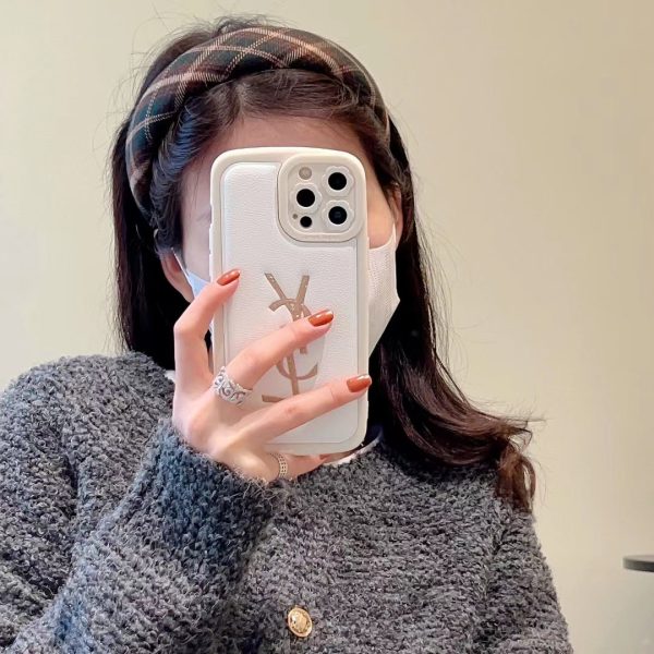Luxurious Golden Logo Phone Case - 图片 9
