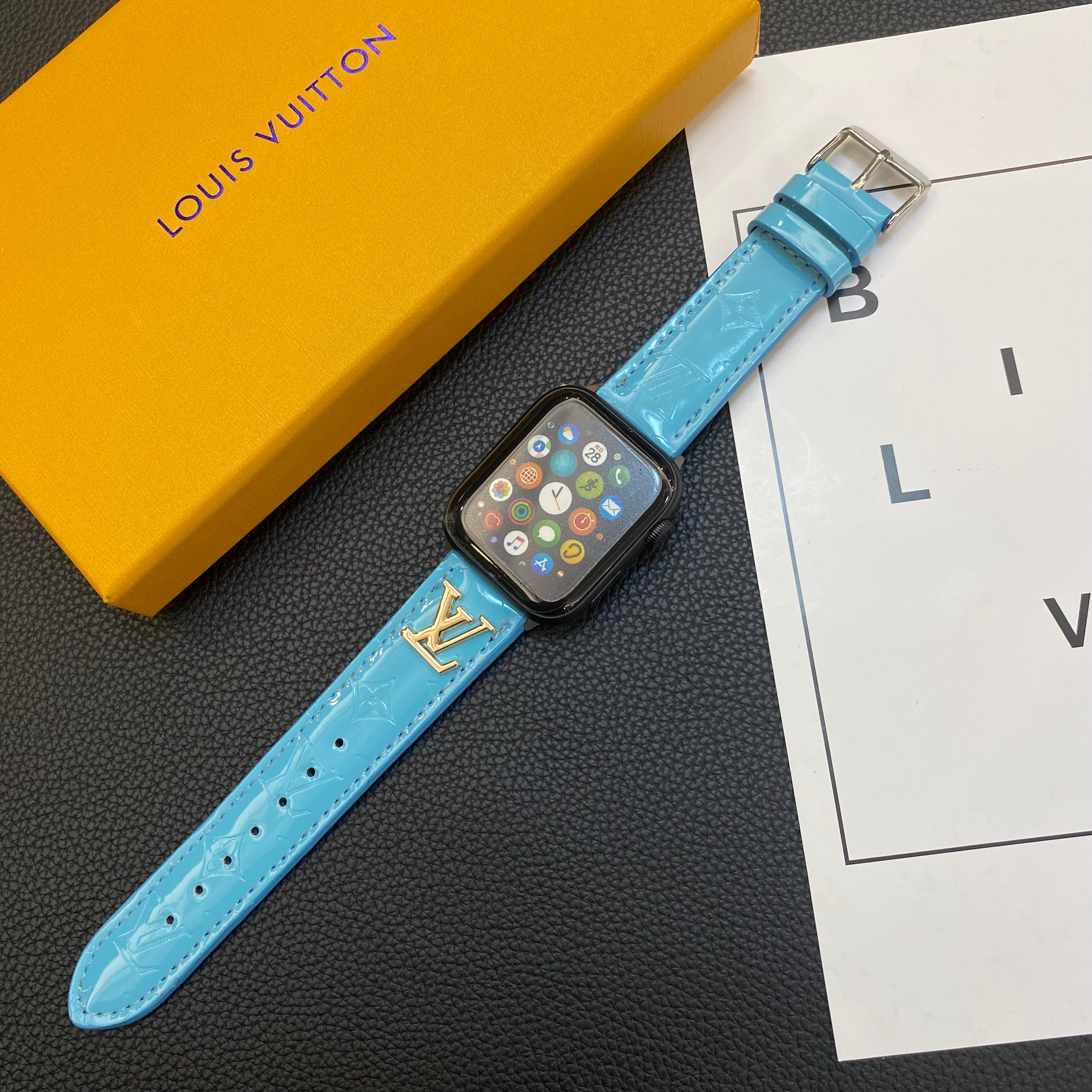 GLOSSY LEATHER APPLE WATCH STRAP LUXURY METAL LOGO - 图片 12