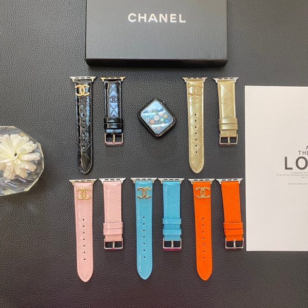 Glossy Leather Apple Watch Strap Luxury Metal Logo - 图片 2