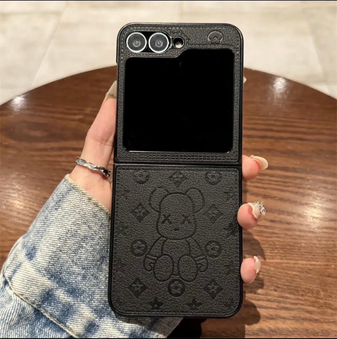 "Samsung Z Flip series leather folding anti-fall mobile phone case, with finger ring buckle design" - 图片 6