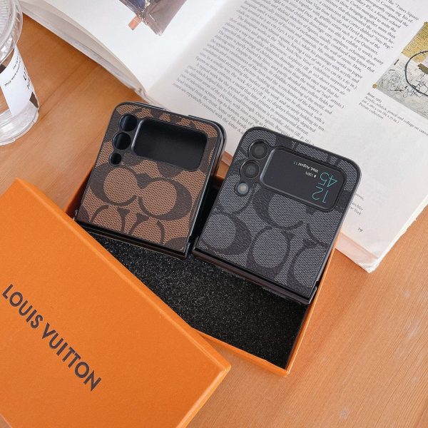 Coach Z Flip/Z Fold Samsung Phone Case with Finger Strap - 图片 5