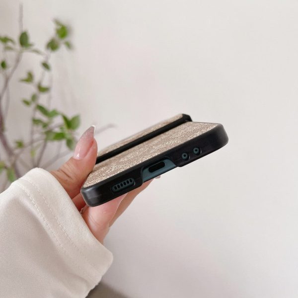 Coach Z Flip/Z Fold Samsung Phone Case with Finger Strap - 图片 14