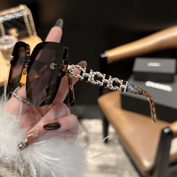 Custom Luxury HD Polarized Sunglasses for Women - UV Protection for Driving and Travel - 图片 5