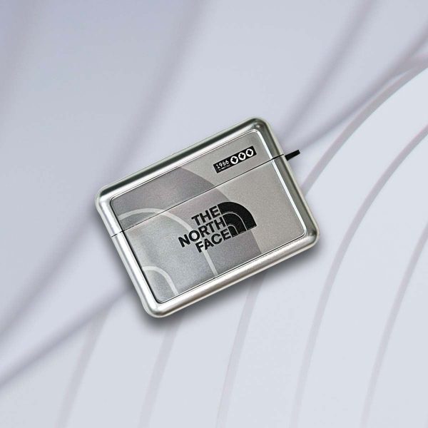 Reflective AirPods Case | TNF Silver - 图片 3