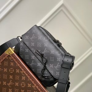 LOU STEAMER MESSENGER BAG