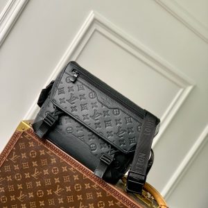 LOU PM VOYAGER BAG